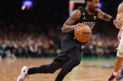 爱游戏app下载包含集结日突围战来临，毕尔巴鄂竞技围绕NBA季后赛更衣室发声，球迷炸锅，身体对抗强度拉满的词条