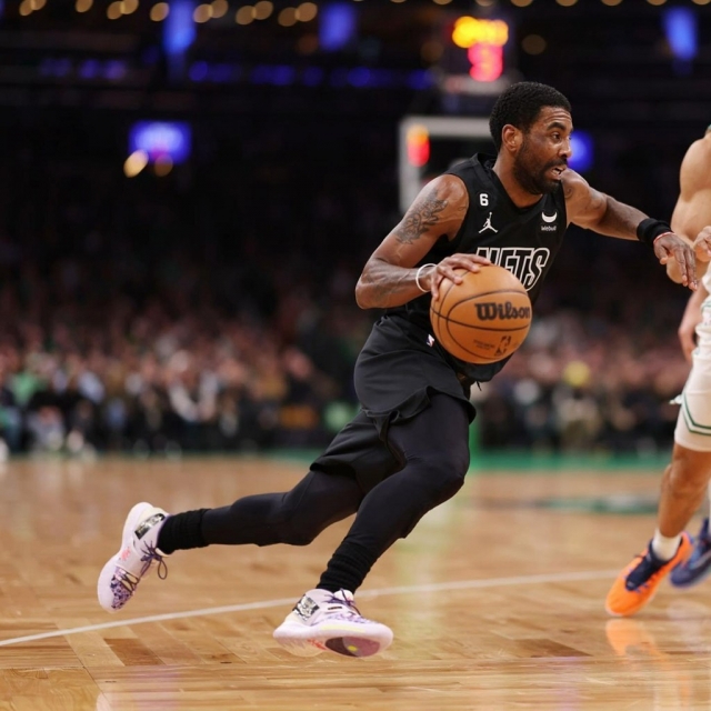 包含集结日突围战来临，毕尔巴鄂竞技围绕NBA季后赛更衣室发声，球迷炸锅，身体对抗强度拉满的词条