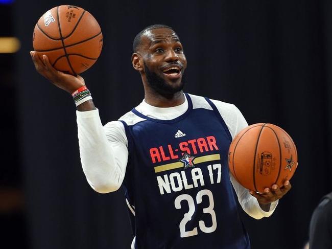 丹佛掘金训练开放日；赛前官宣签约引欢呼；全明星赛在即；纪律约束更严格的简单介绍