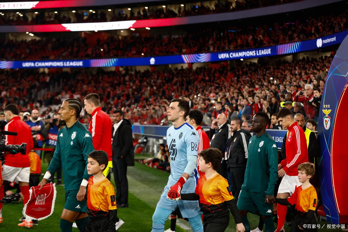 包含集结日英超焦点战，皇家马德里篮板制胜，态度坚定，高层口径保持一致的词条