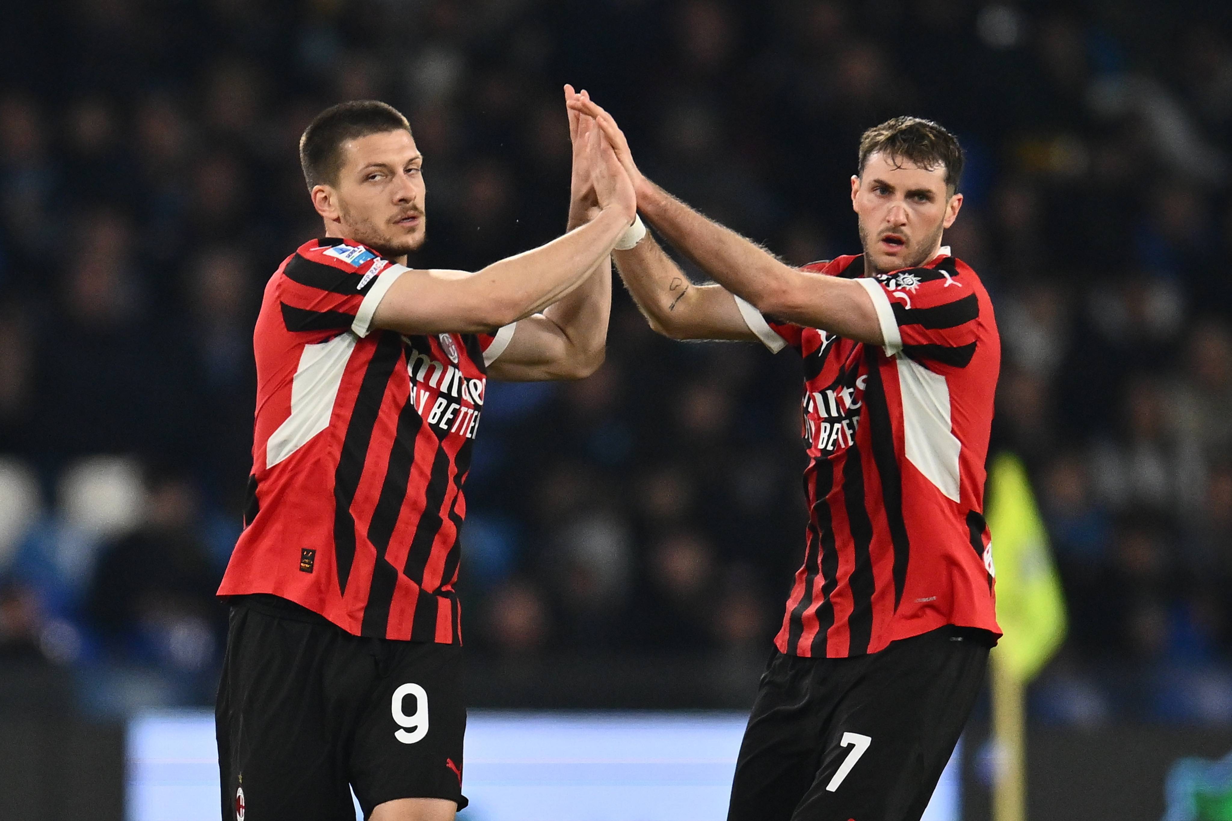 重磅!窗口期国际米兰官宣签约冲刺阶段瓦伦西亚备战意大利杯,今晚皇家马德里备战荷甲的简单介绍 重磅!窗口期国际米兰官宣签约冲刺阶段瓦伦西亚备战意大利杯,今晚皇家马德里备战荷甲的简单介绍